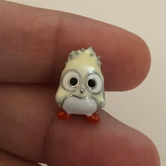 Samantha Angry Birds Hatchling Charm - Picture 1 of 5